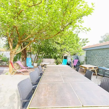 Le Doolie's - Visayas Garden Wifi Tv Bbq *